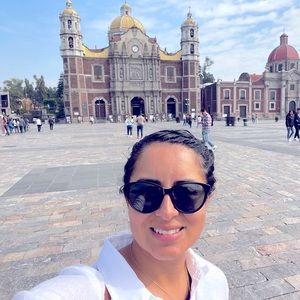 Meet your Posher, Liriola